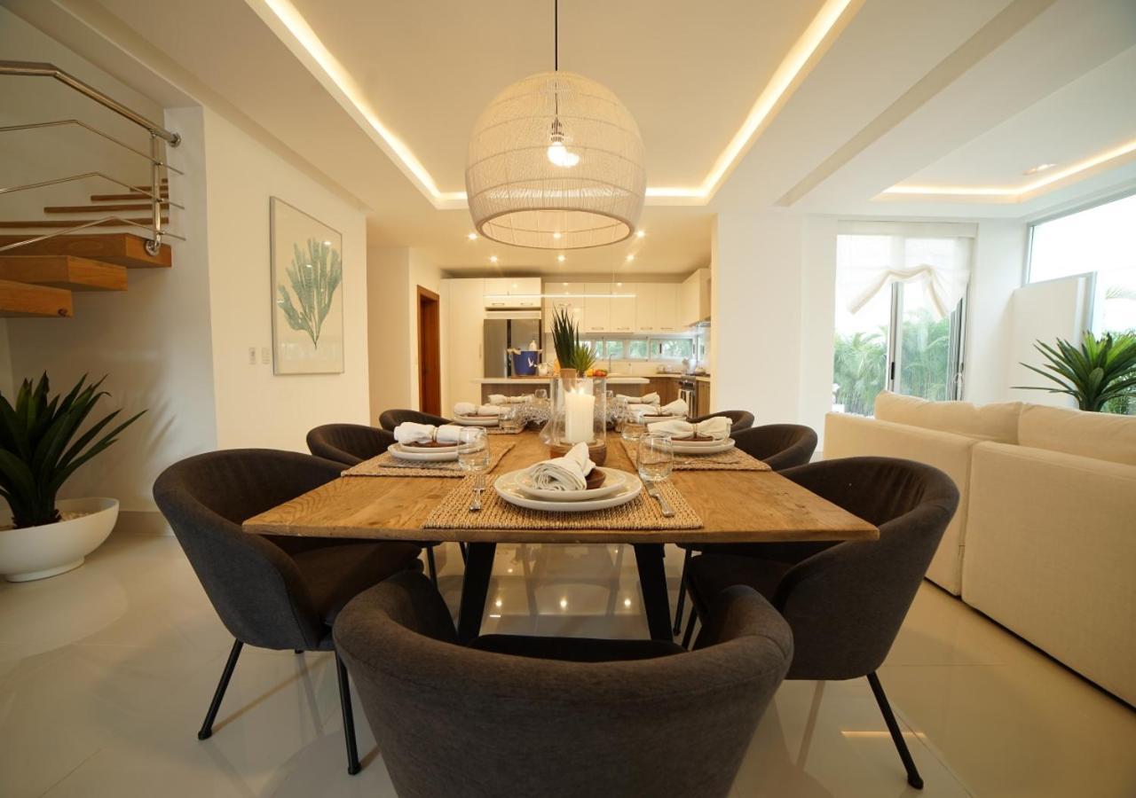 Stylish Luxury San Juan Lakes In Gated Community In Downtown With Private Pool Villa *