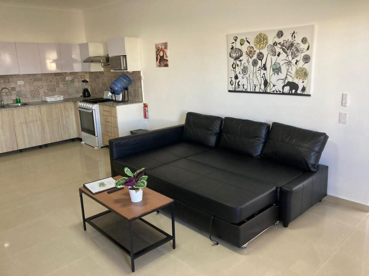 Lovely 10 Mins Away From Airport Apartamento *