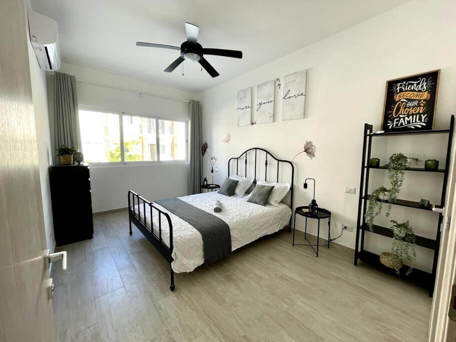 Spacious 1 Bedroom Near The Apartamento *