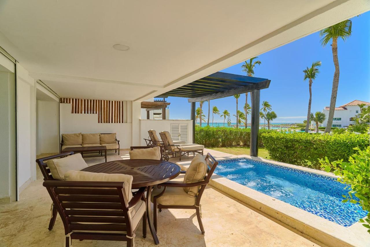 Relax W- Private Pool And Beach!