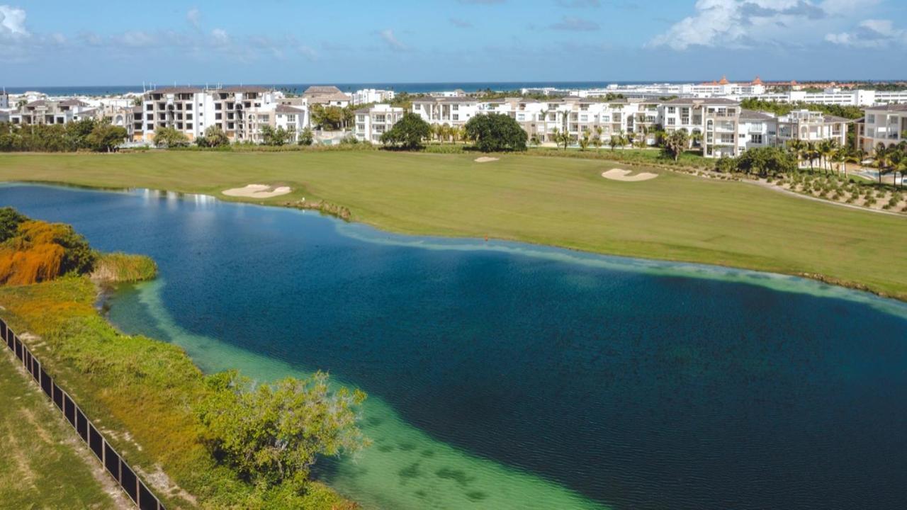 Beautiful Across From Hardrock With Free Casino Private Club And Golf Course We Now Take Google Pay Apple Pay And Paypal Apartamento