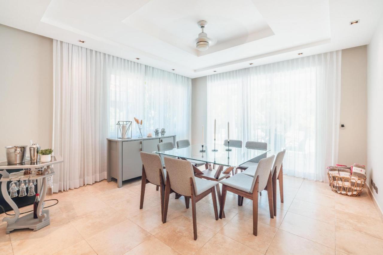Enjoy Modern Pet And Family Friendly B6