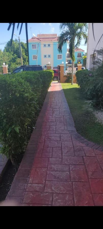 Laura Michell Pueblo Bavaro * Punta Cana