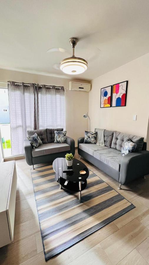 Luxurious 2 Bedroom With Pool Apartment *