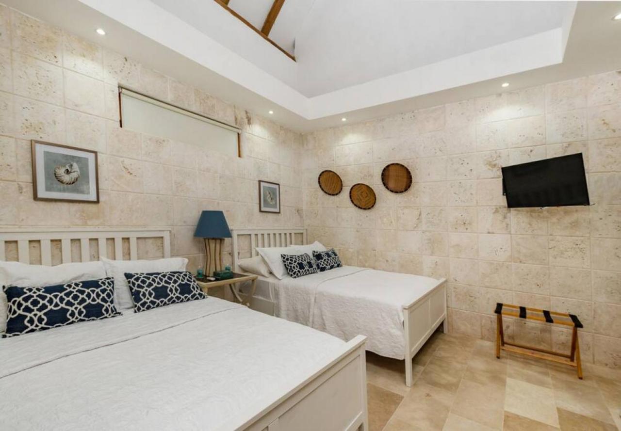 Caleton 5 Luxury With Access To Eden Roc Beach Villa