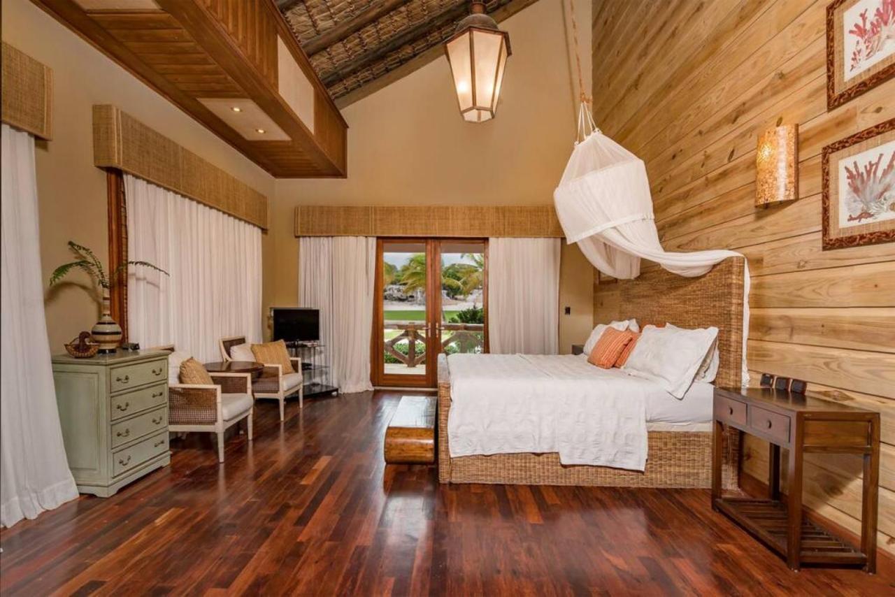 Villa Caleton 5 Luxury With Access To Eden Roc Beach *