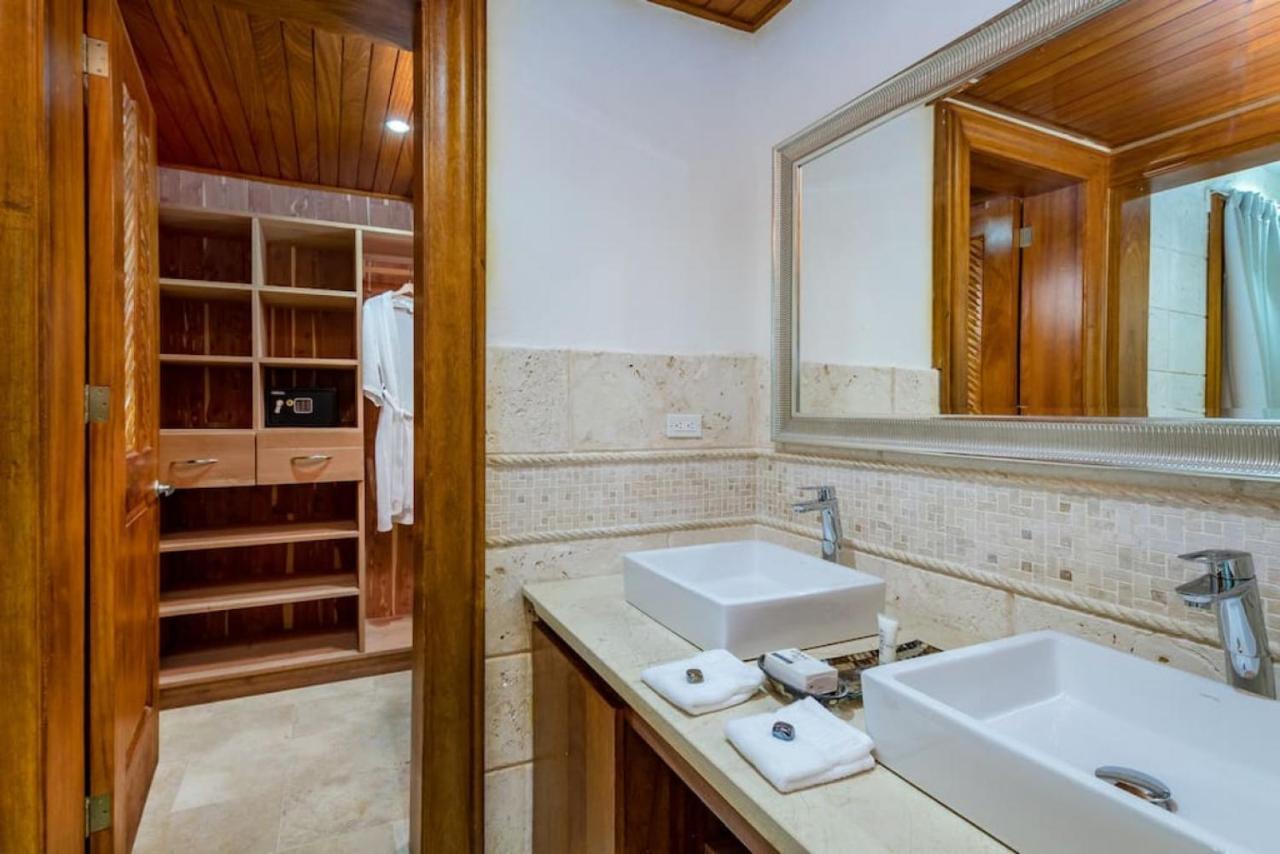 Caleton 5 Luxury With Access To Eden Roc Beach Villa *