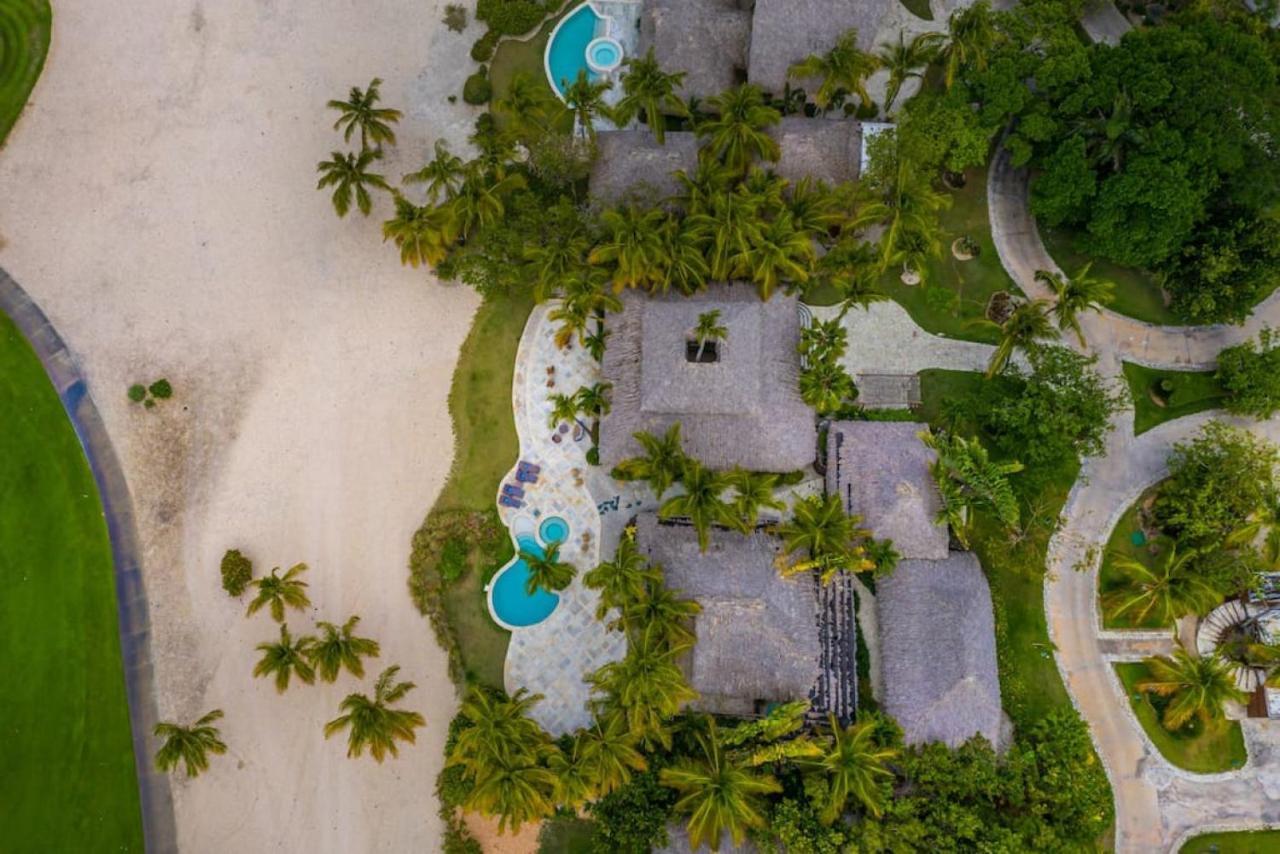 Villa Caleton 5 Luxury With Access To Eden Roc Beach Punta Cana