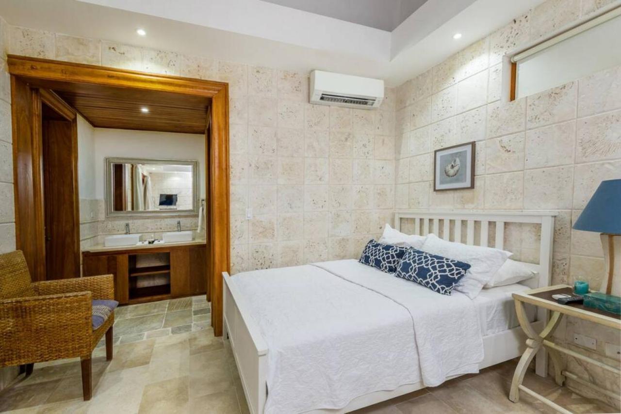 Caleton 5 Luxury With Access To Eden Roc Beach Villa