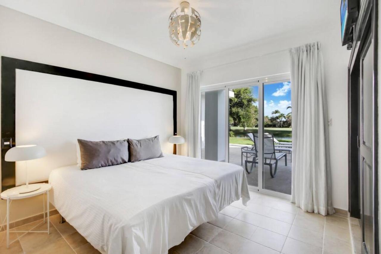 Villa Cocotal Mansion Chef Butler Maids 2 Pools Jacuzzi Gym Punta Cana