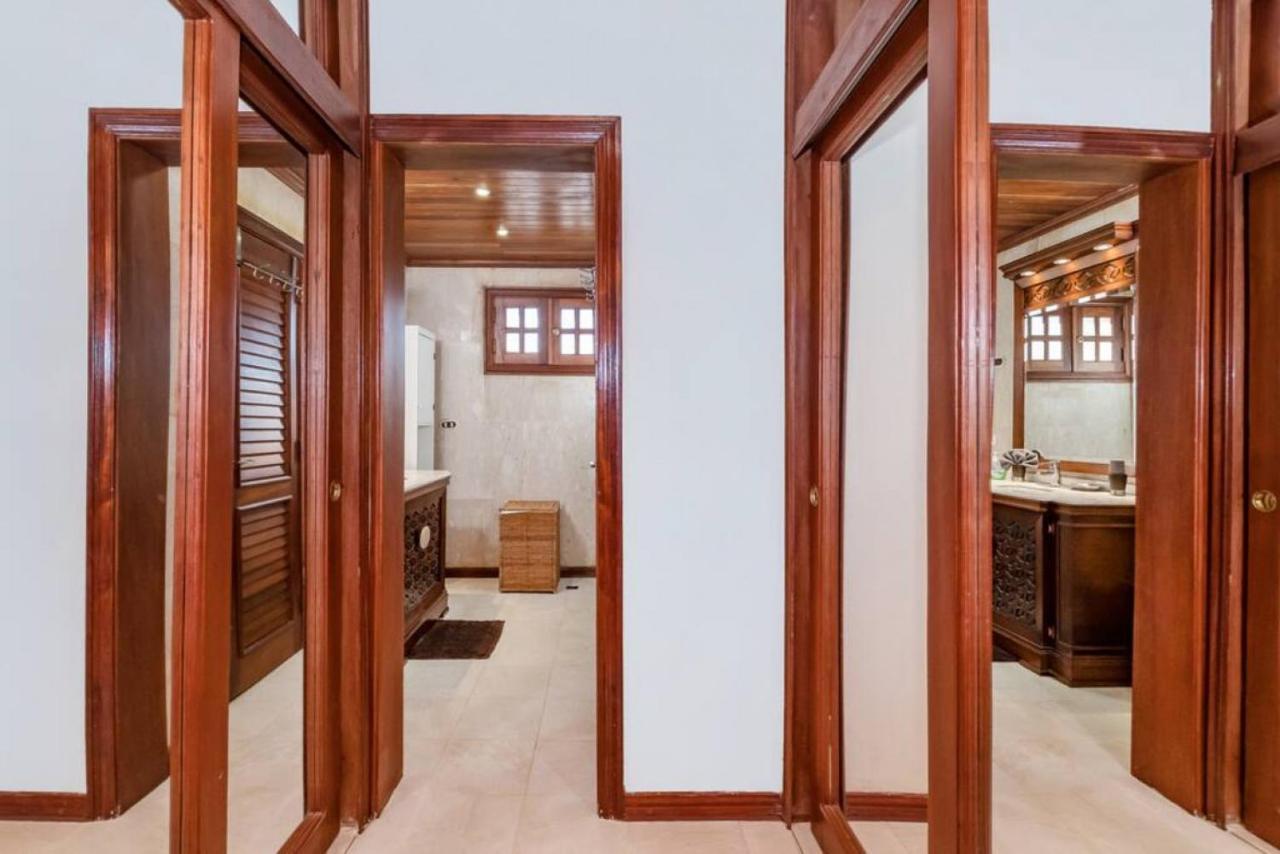 Villa Cocotal Mansion Chef Butler Maids 2 Pools Jacuzzi Gym *
