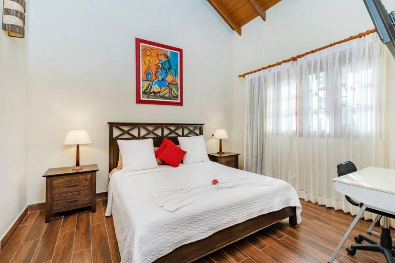 Cocotal Mansion Chef Butler Maids 2 Pools Jacuzzi Gym