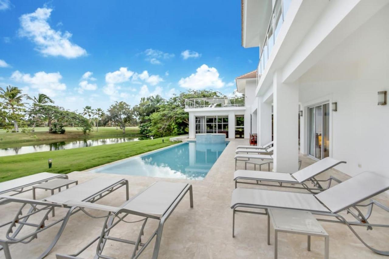 Villa Cocotal Mansion Chef Butler Maids 2 Pools Jacuzzi Gym *
