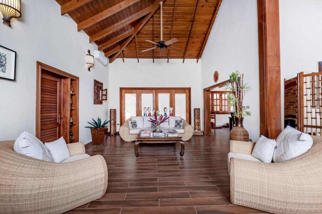 Villa Cocotal Mansion Chef Butler Maids 2 Pools Jacuzzi Gym *