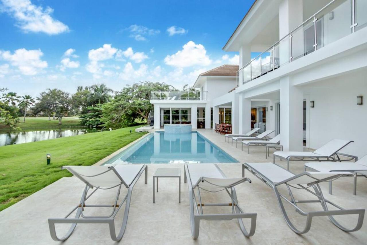 Cocotal Mansion Chef Butler Maids 2 Pools Jacuzzi Gym