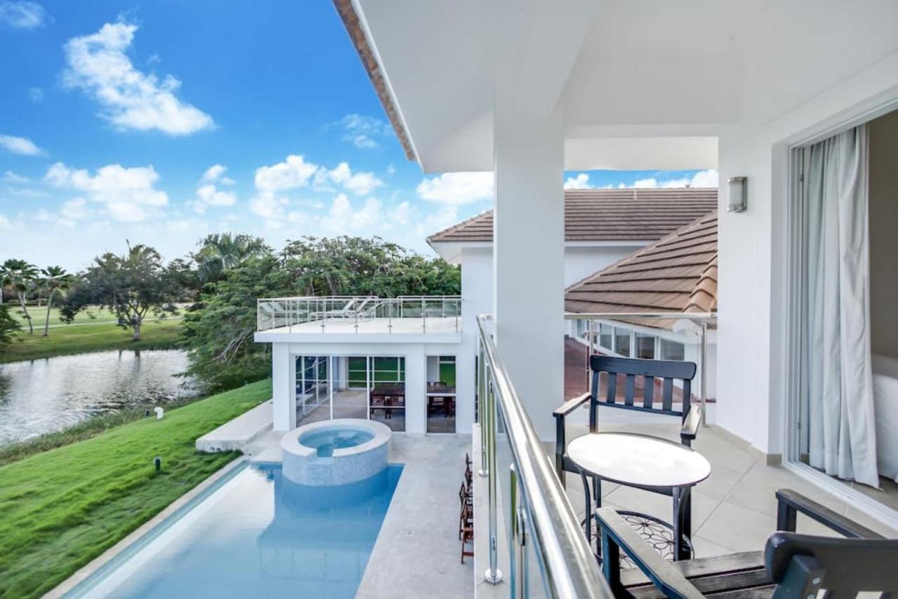 Villa Cocotal Mansion Chef Butler Maids 2 Pools Jacuzzi Gym Punta Cana