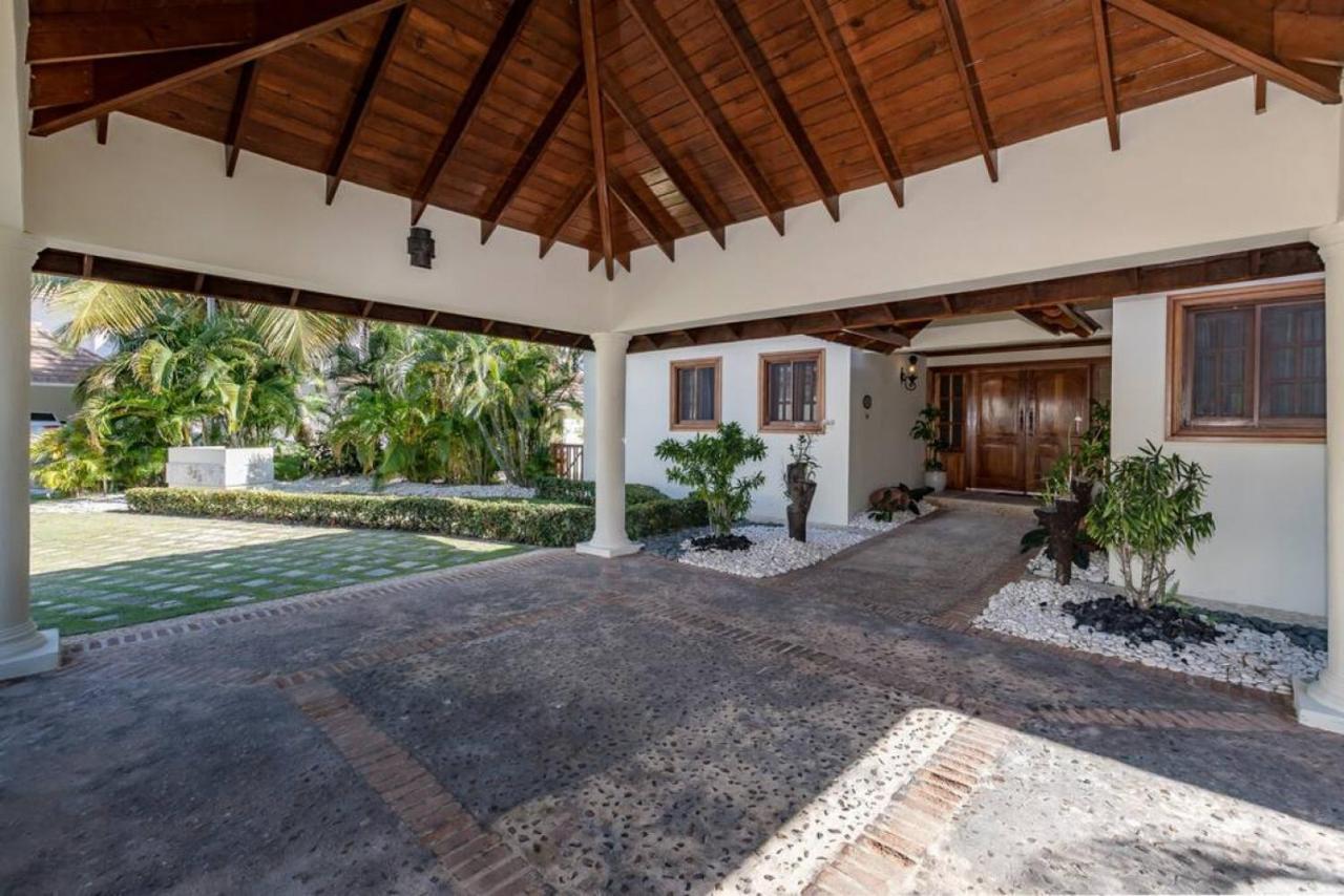 Villa Cocotal Mansion Chef Butler Maids 2 Pools Jacuzzi Gym *