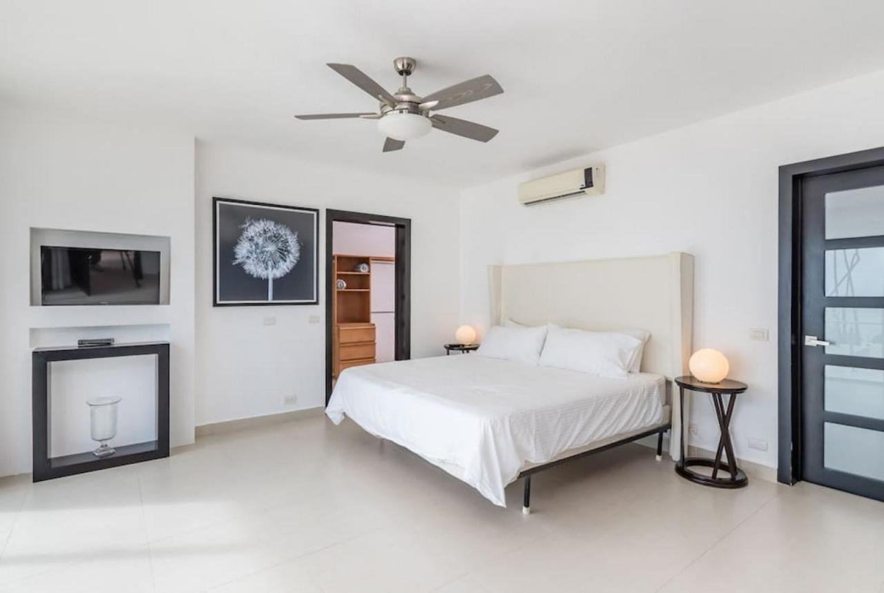 Villa Pandora Beach Front With Chef Game Pool Punta Cana