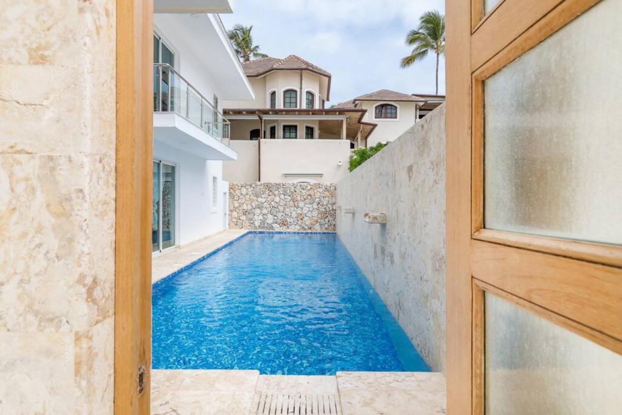 Villa Pandora Beach Front With Chef Game Pool