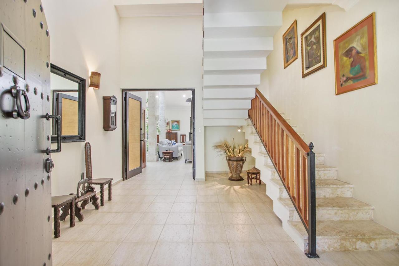 Villa Spacious 4 Bedroom With Pool, Touring Cart & Maid *