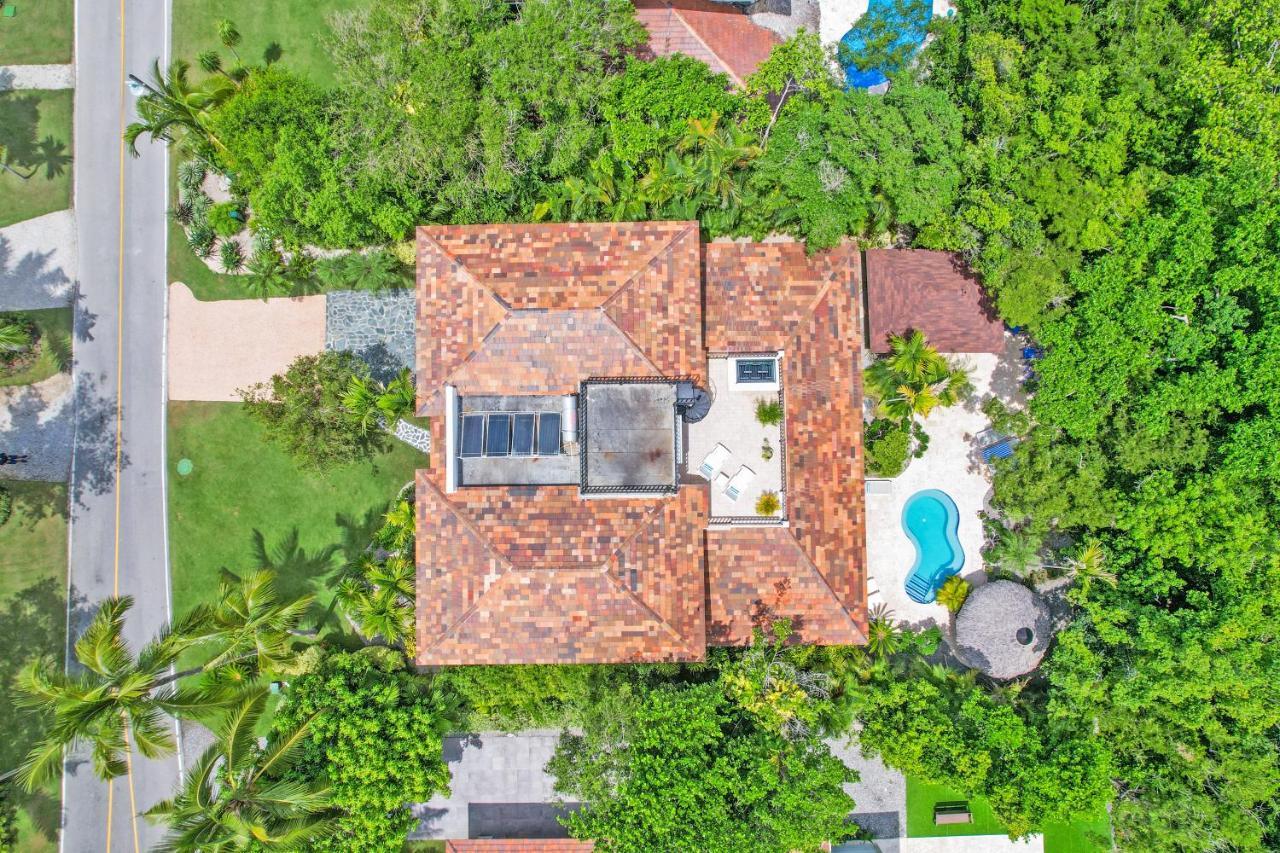 Spacious 4 Bedroom With Pool, Touring Cart & Maid Punta Cana