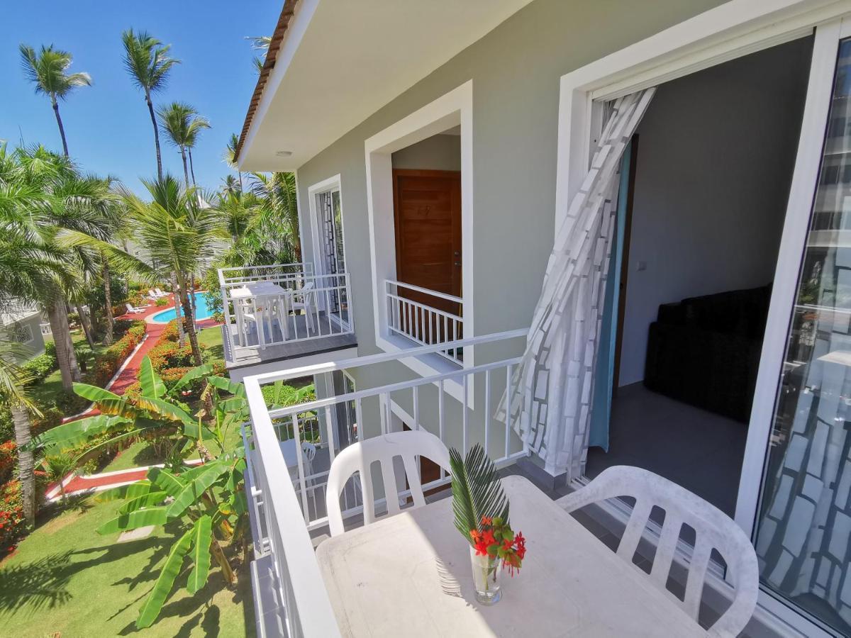 Aventura Village Corales And