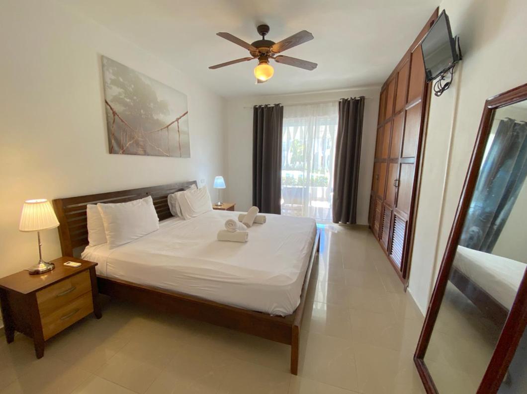 Blue Ocean Beachfront Villas & - Wifi, Pool, Bbq, Playa Corales Apartamento Punta Cana