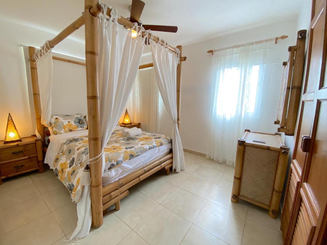 Blue Ocean Beachfront Villas & - Wifi, Pool, Bbq, Playa Corales Apartamento Punta Cana