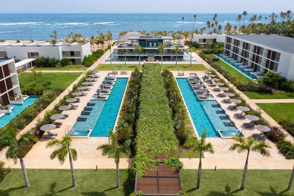 Live Aqua Hotel