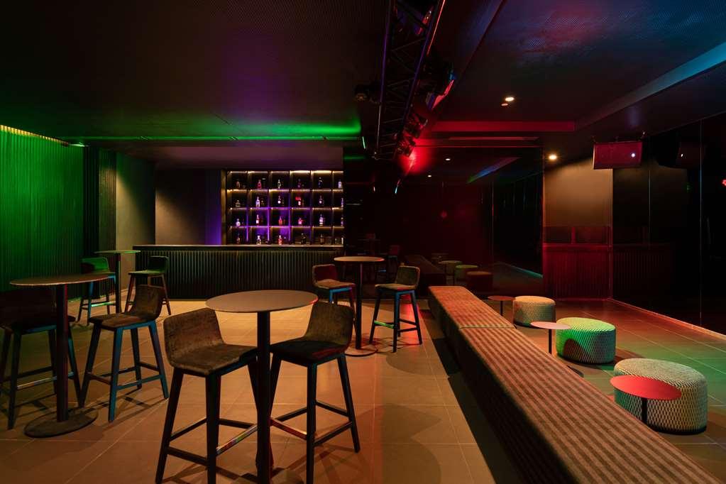 Live Aqua Hotel