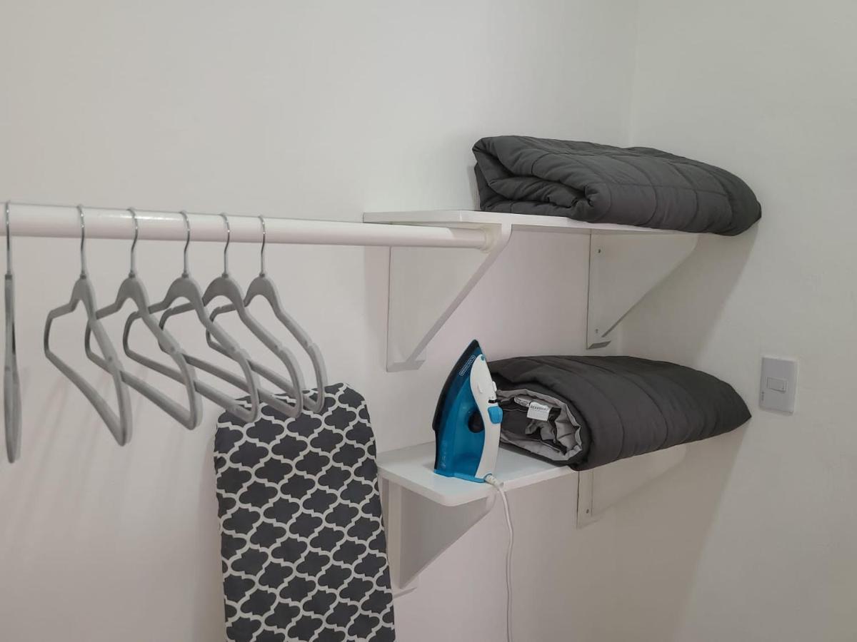 Apartamento Cozy 2 Bedroom 7 Minutes Walk To Beach. *