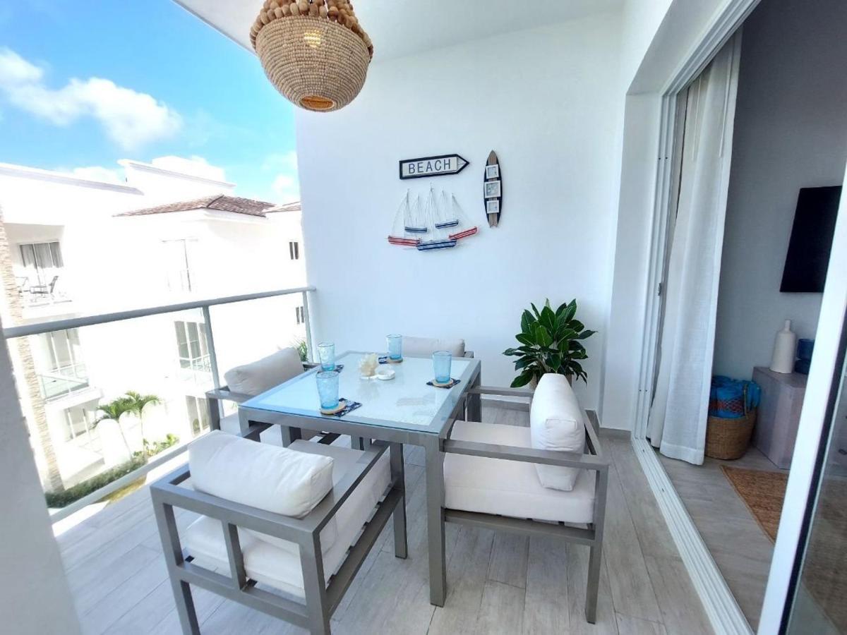Beach-style 2br Across From Hard Rock Apartamento