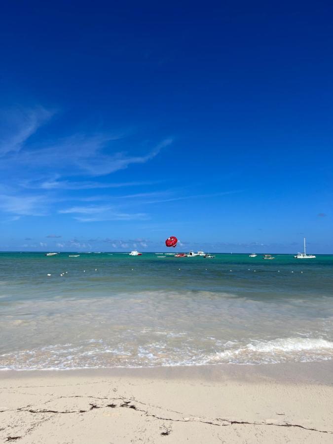 Fully Renovated Beachfront 1br In The Gated Stanza Mare Community With A Private Beach, Pool, Onsite Restaurant And Modern Amenities Such As Refrigerator, Dishwasher, Filtered Water, Microwave, Bbq, Washer Dryer, Bamboo Linens, Free Wi-fi Apartamento *