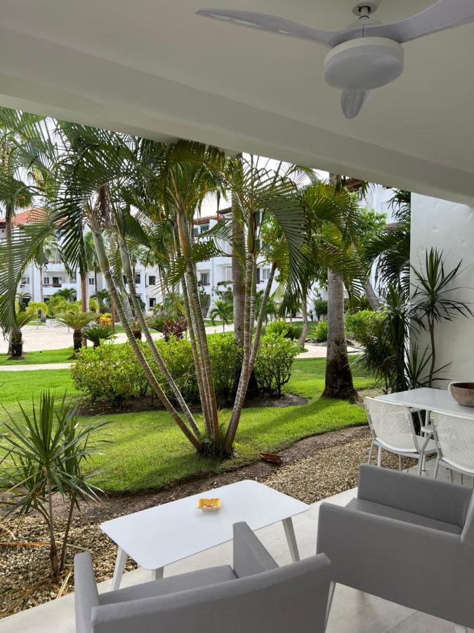 Apartamento Fully Renovated Beachfront 1br In The Gated Stanza Mare Community With A Private Beach, Pool, Onsite Restaurant And Modern Amenities Such As Refrigerator, Dishwasher, Filtered Water, Microwave, Bbq, Washer Dryer, Bamboo Linens, Free Wi-fi *