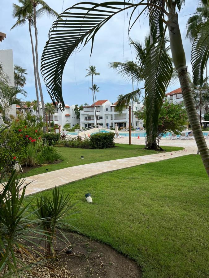 Fully Renovated Beachfront 1br In The Gated Stanza Mare Community With A Private Beach, Pool, Onsite Restaurant And Modern Amenities Such As Refrigerator, Dishwasher, Filtered Water, Microwave, Bbq, Washer Dryer, Bamboo Linens, Free Wi-fi