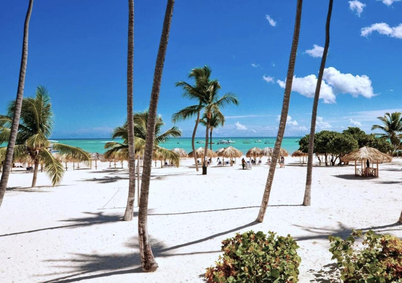 Apartamento Fully Renovated Beachfront 1br In The Gated Stanza Mare Community With A Private Beach, Pool, Onsite Restaurant And Modern Amenities Such As Refrigerator, Dishwasher, Filtered Water, Microwave, Bbq, Washer Dryer, Bamboo Linens, Free Wi-fi