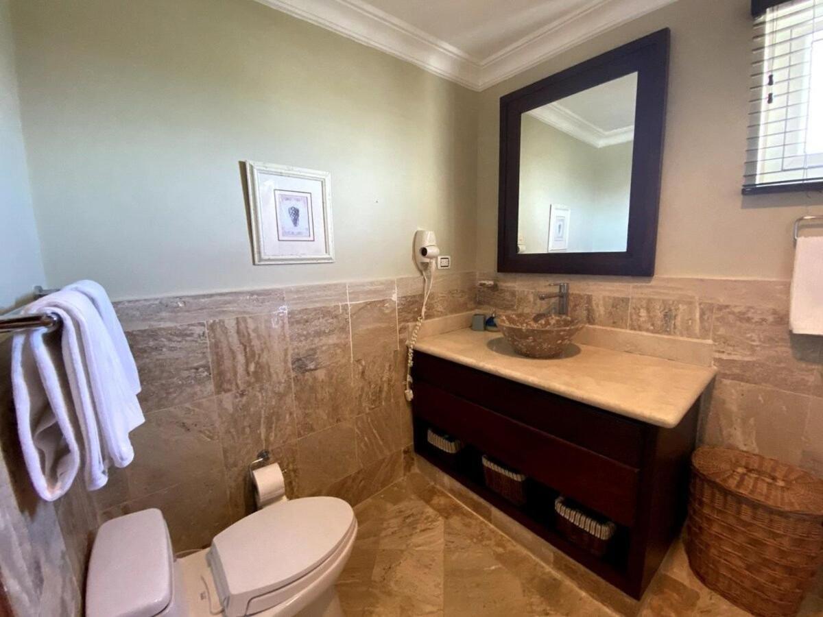 Exclusivos Con Vista A La Playa En Aquamarina, Cap Cana Apartamento