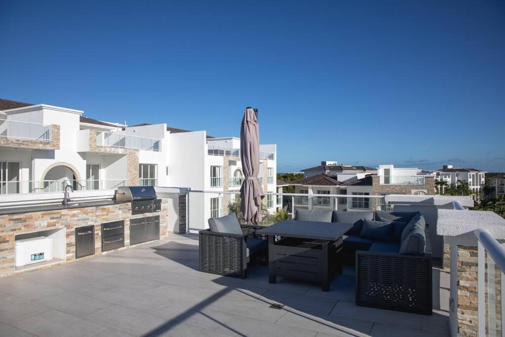Modern & Relaxing Penthouse And Golf View Apartamento