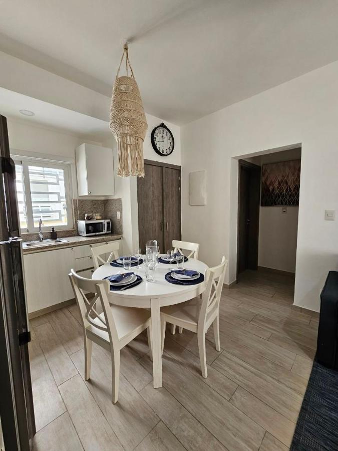 Awesome Location 1bdr In The Heart Of Corales Apartamento