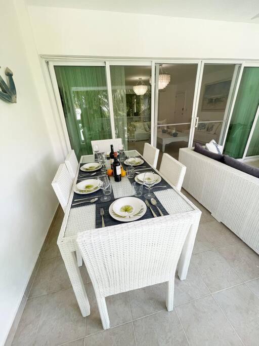 Charming 2 Bedroom With Pool Apartamento *