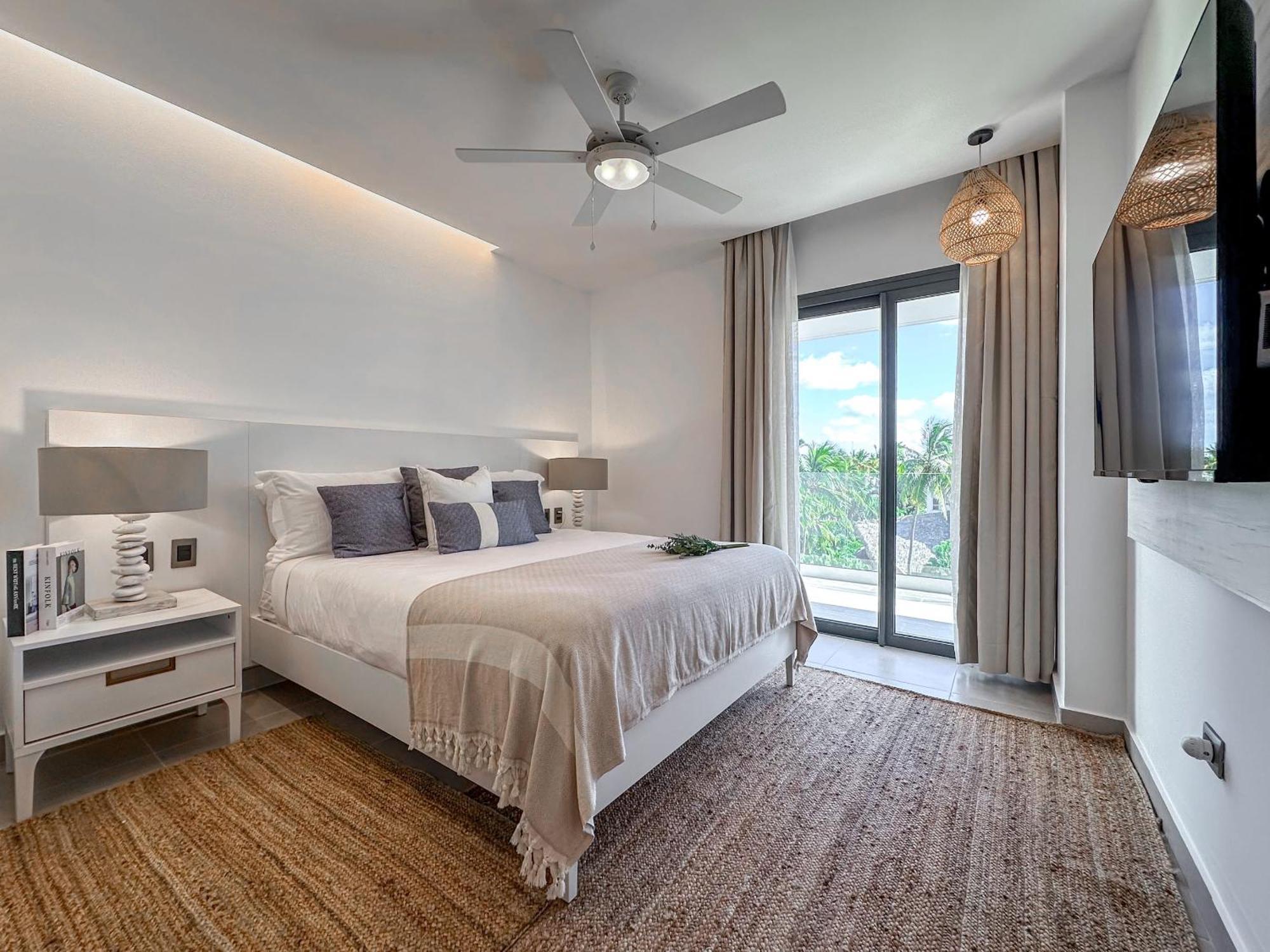 Fantastic New Penthouse W Rooftop Picuzzi Punta Cana