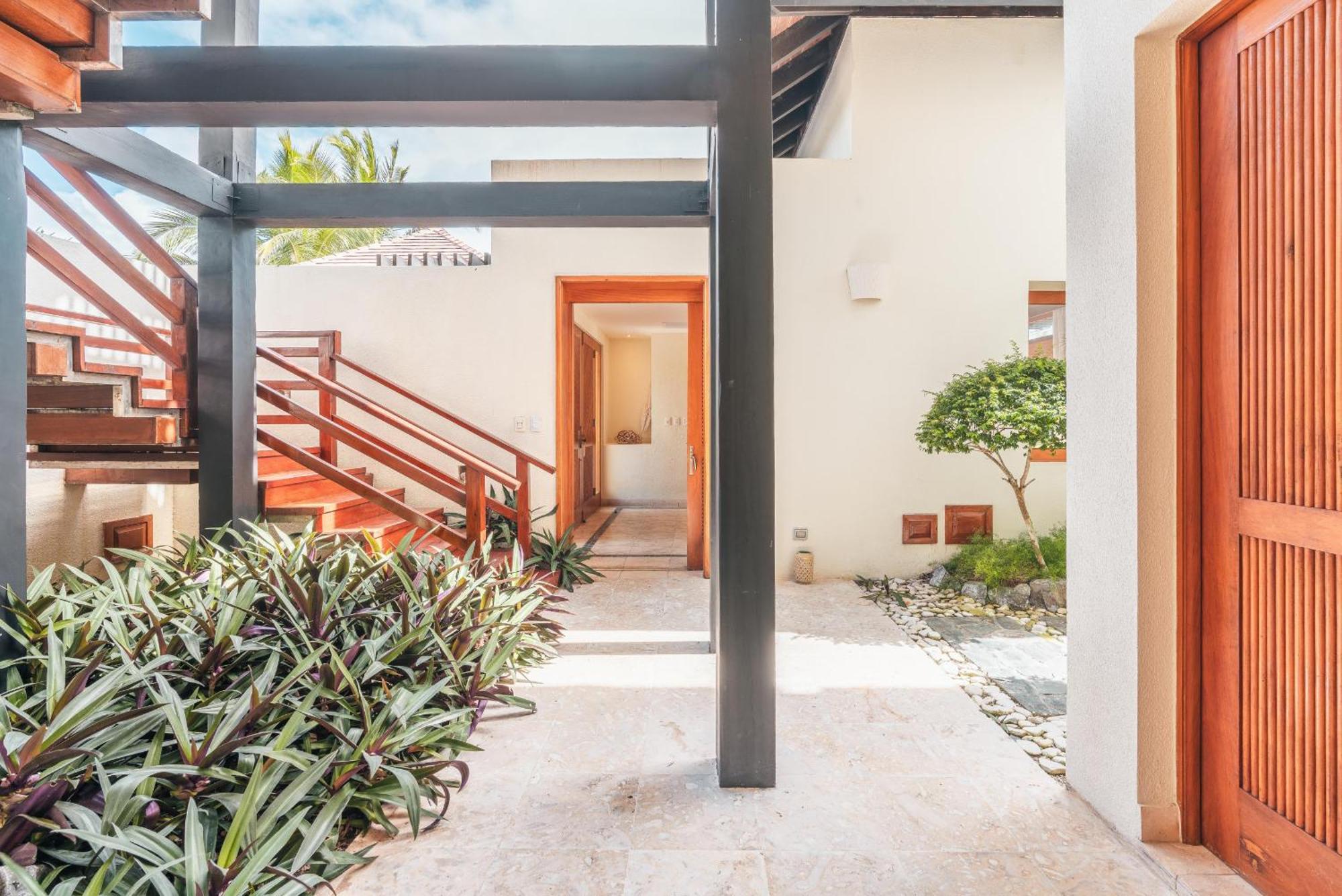 Villa Amazing 5br W Pool At Village A