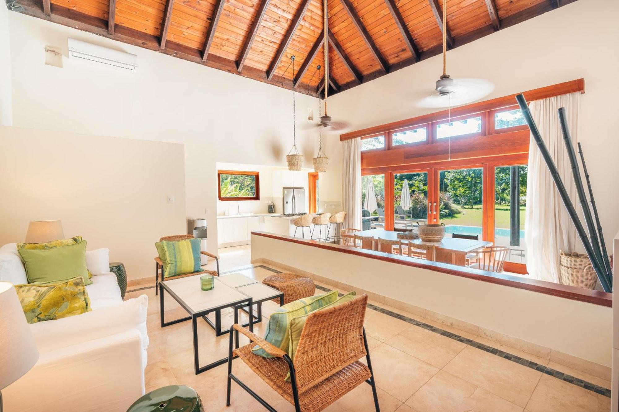 Spacious House At Village With Picuzzi Cb Сasa de vacaciones *