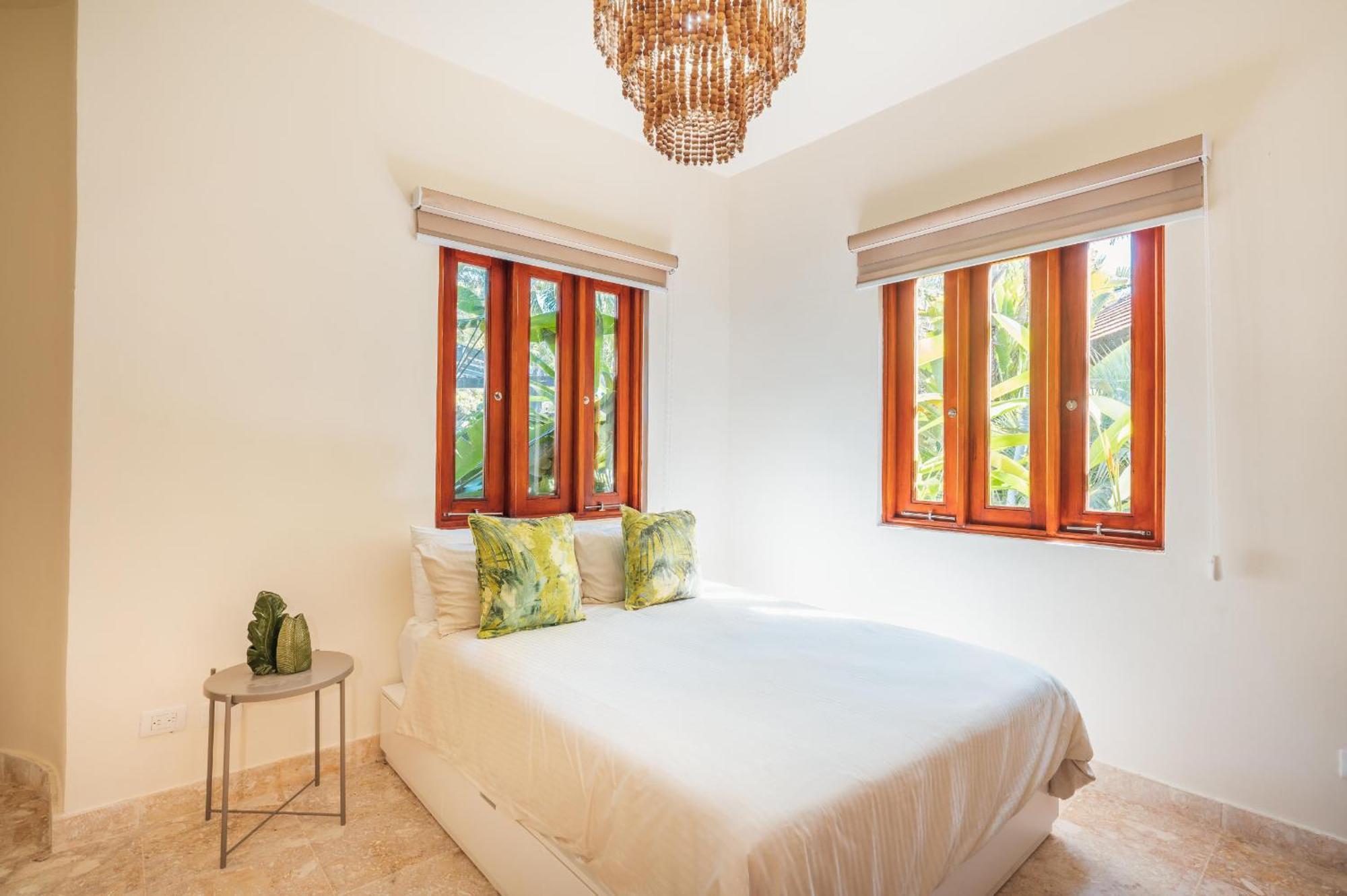 Сasa de vacaciones Spacious House At Village With Picuzzi Cb *
