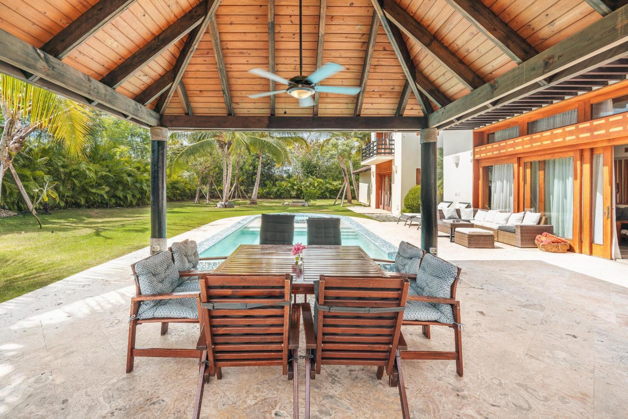 Amazing 5br W Pool At Village A Punta Cana