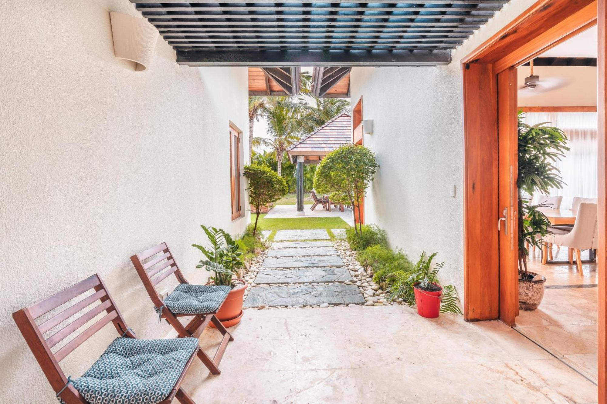 Villa Amazing 5br W Pool At Village A