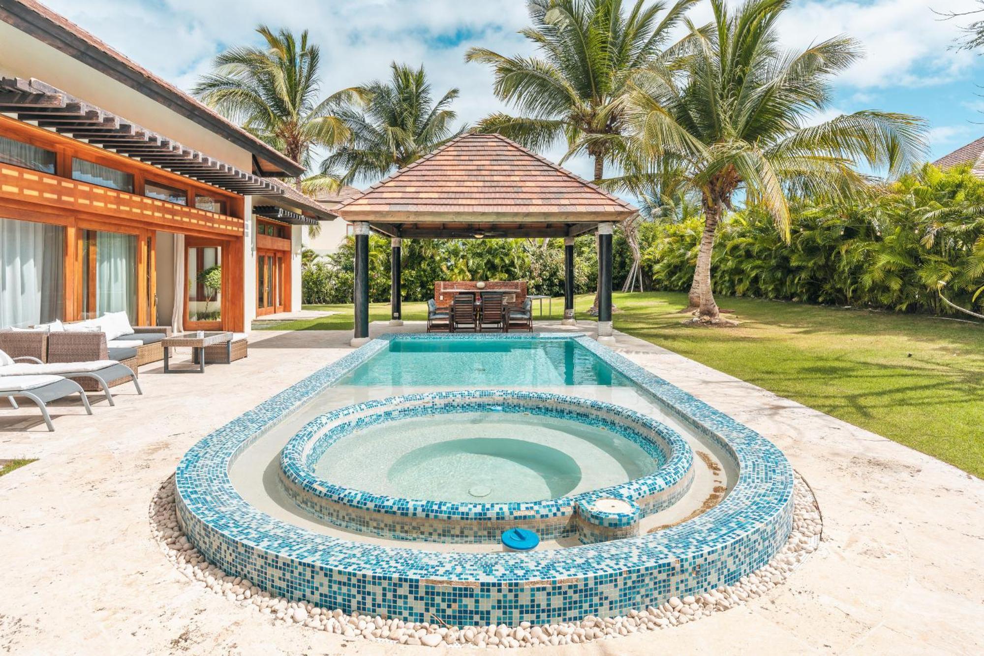 Amazing 5br W Pool At Village A Villa Punta Cana