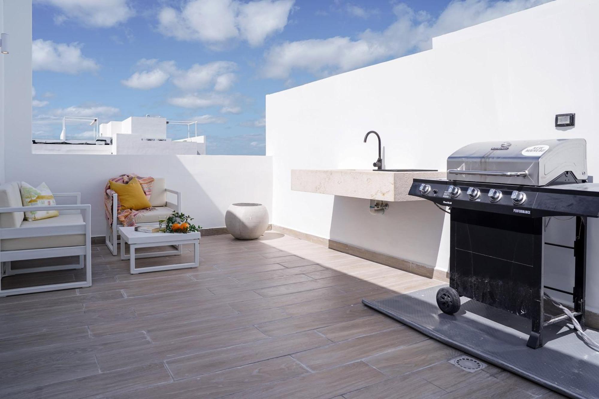 Fantastic New Penthouse W Rooftop Picuzzi Apartamento *