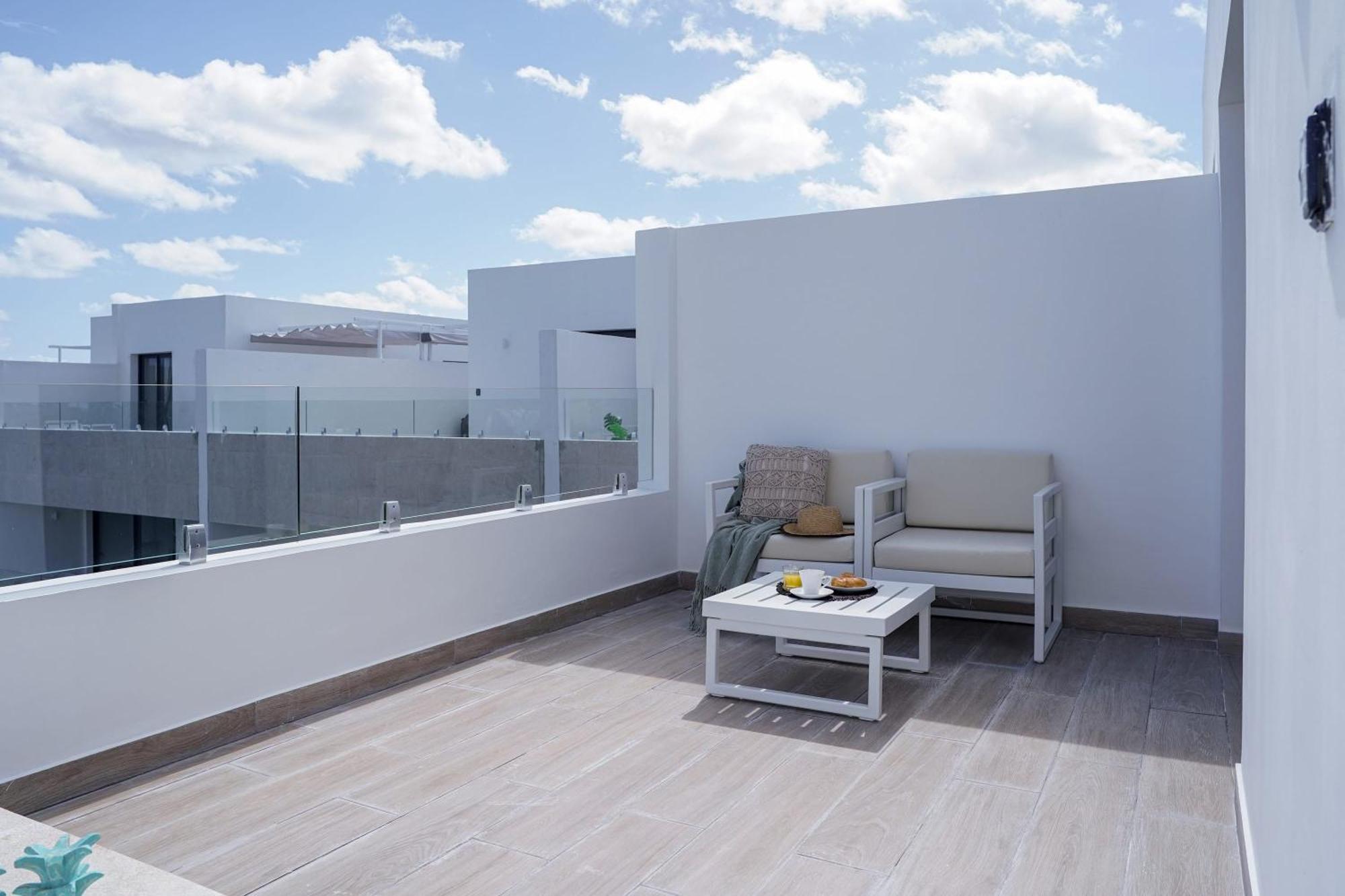 Fantastic New Penthouse W Rooftop Picuzzi Punta Cana