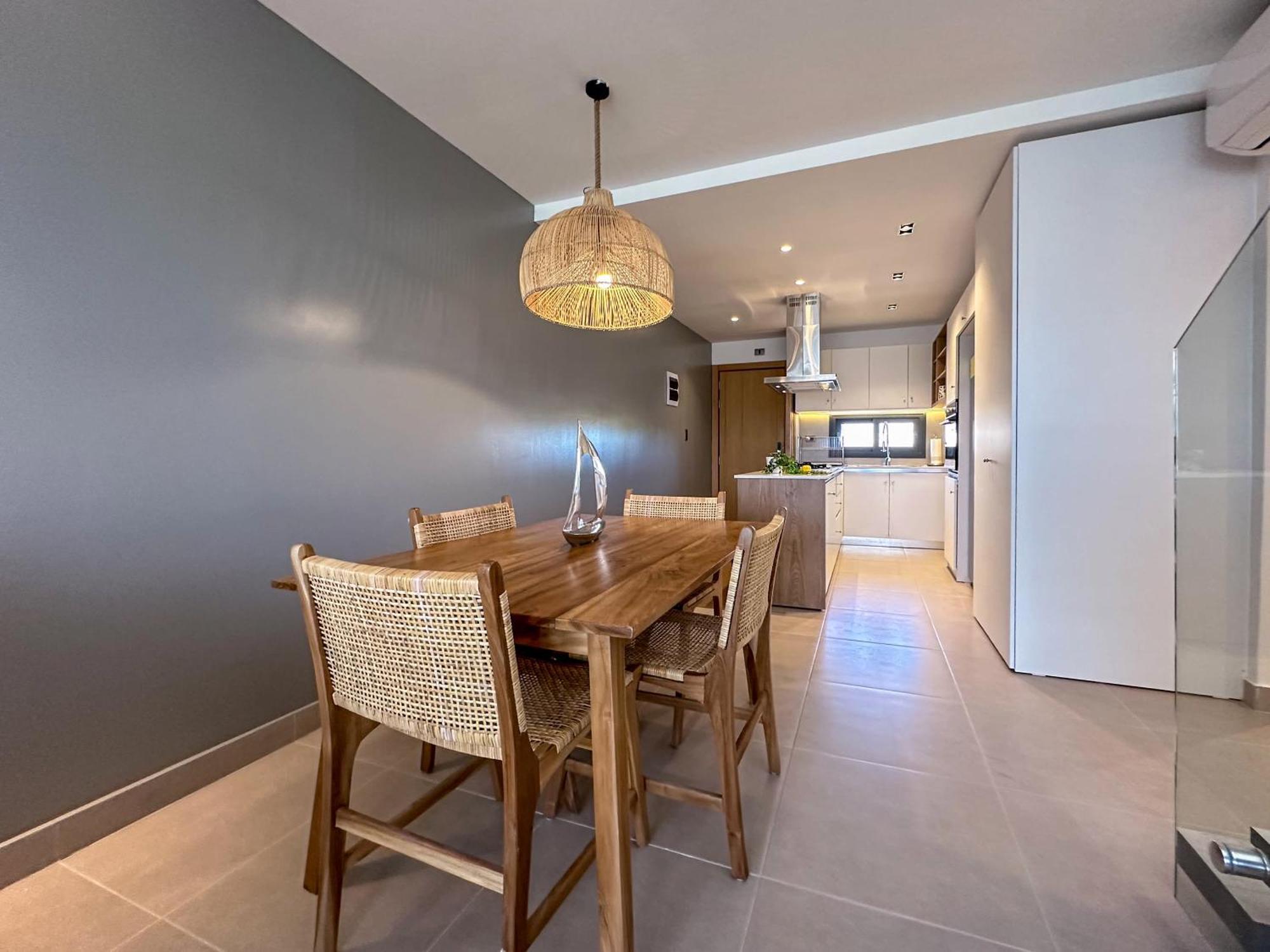 Fantastic New Penthouse W Rooftop Picuzzi *
